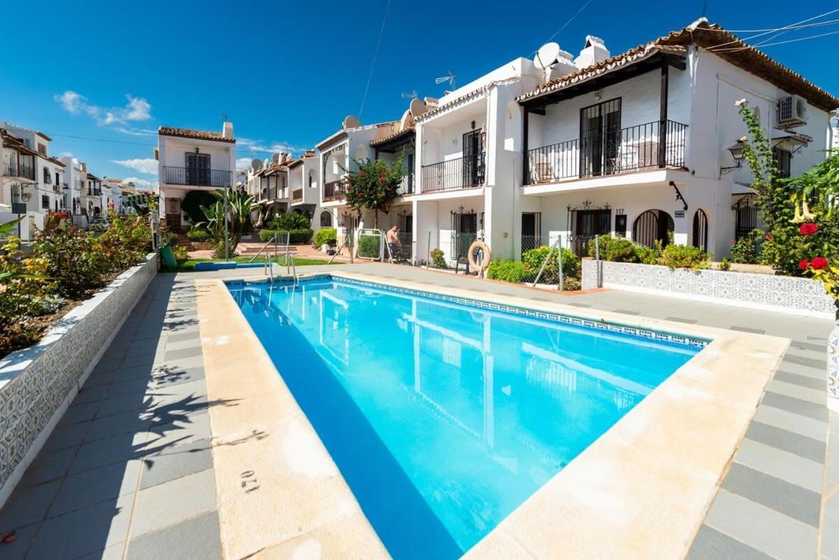 Pueblo Andaluz Villa Nerja Exterior photo