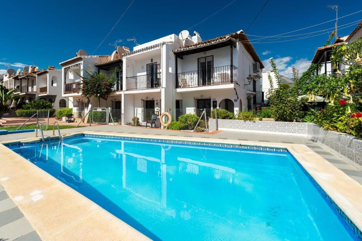 Pueblo Andaluz Villa Nerja Exterior photo